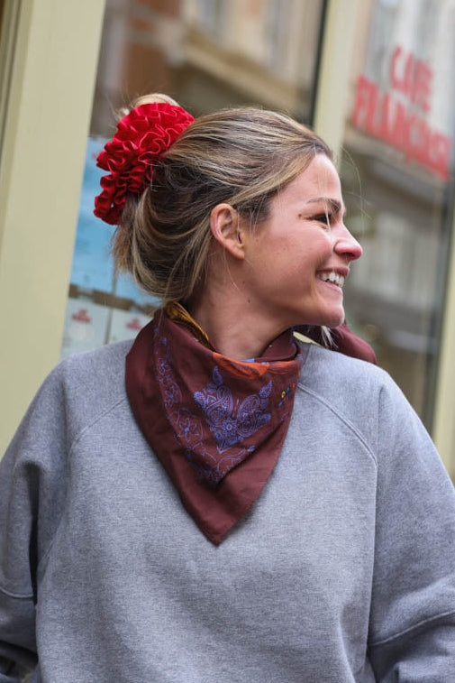 GEORGES brown pattern scarf