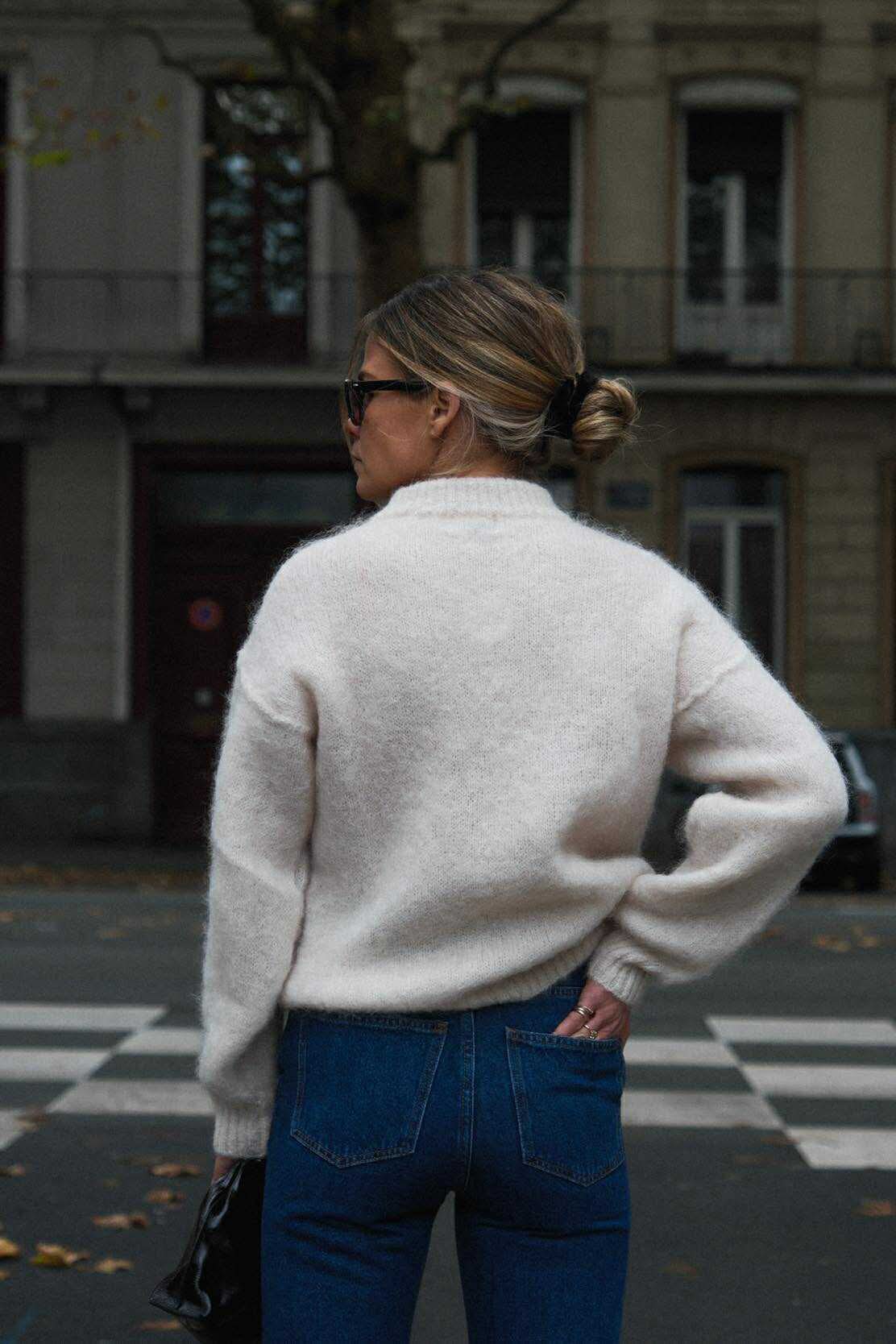 ERIC off-white sweater