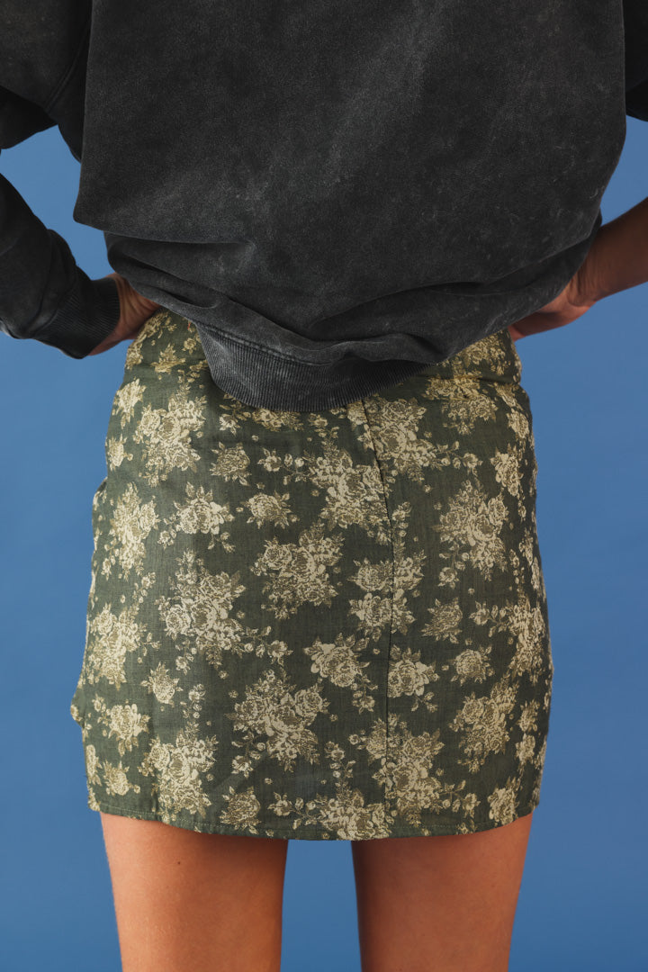 Jupe portefeuille motif floral kaki