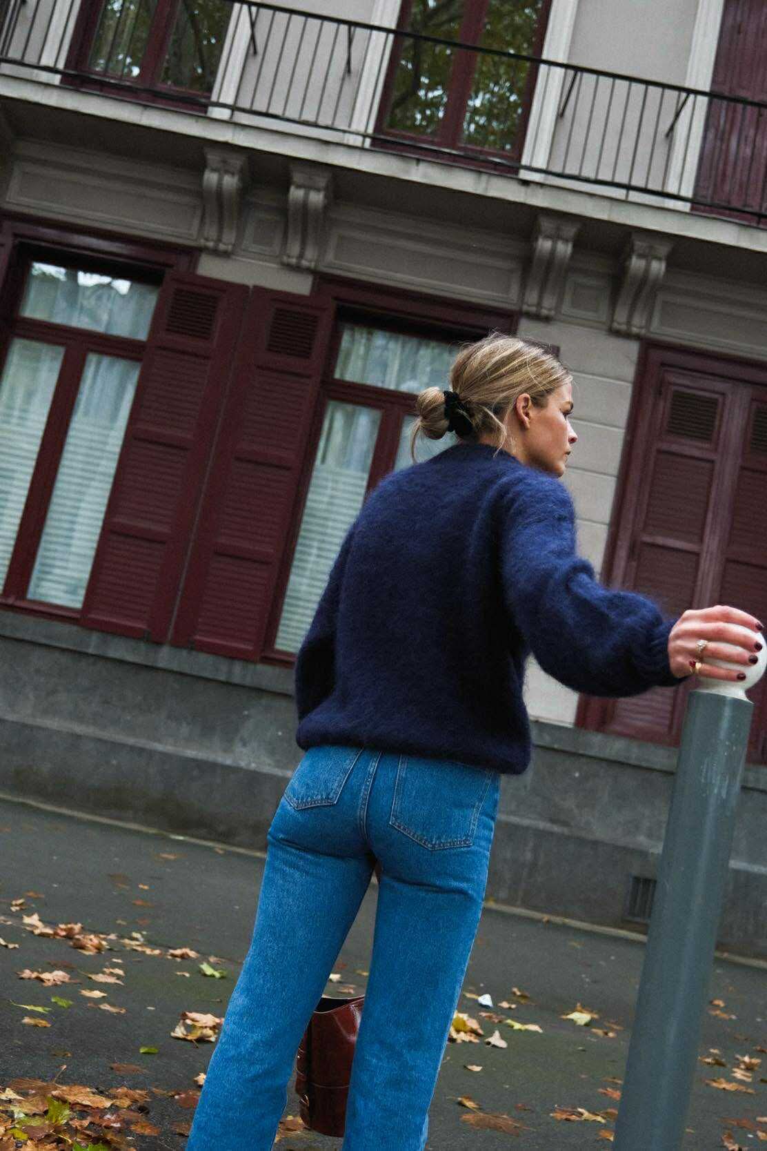 ERIC navy sweater