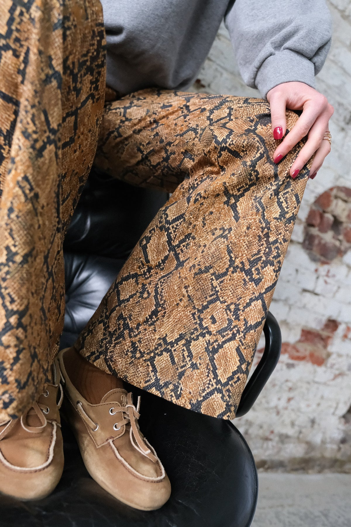 VICTOR python print trousers