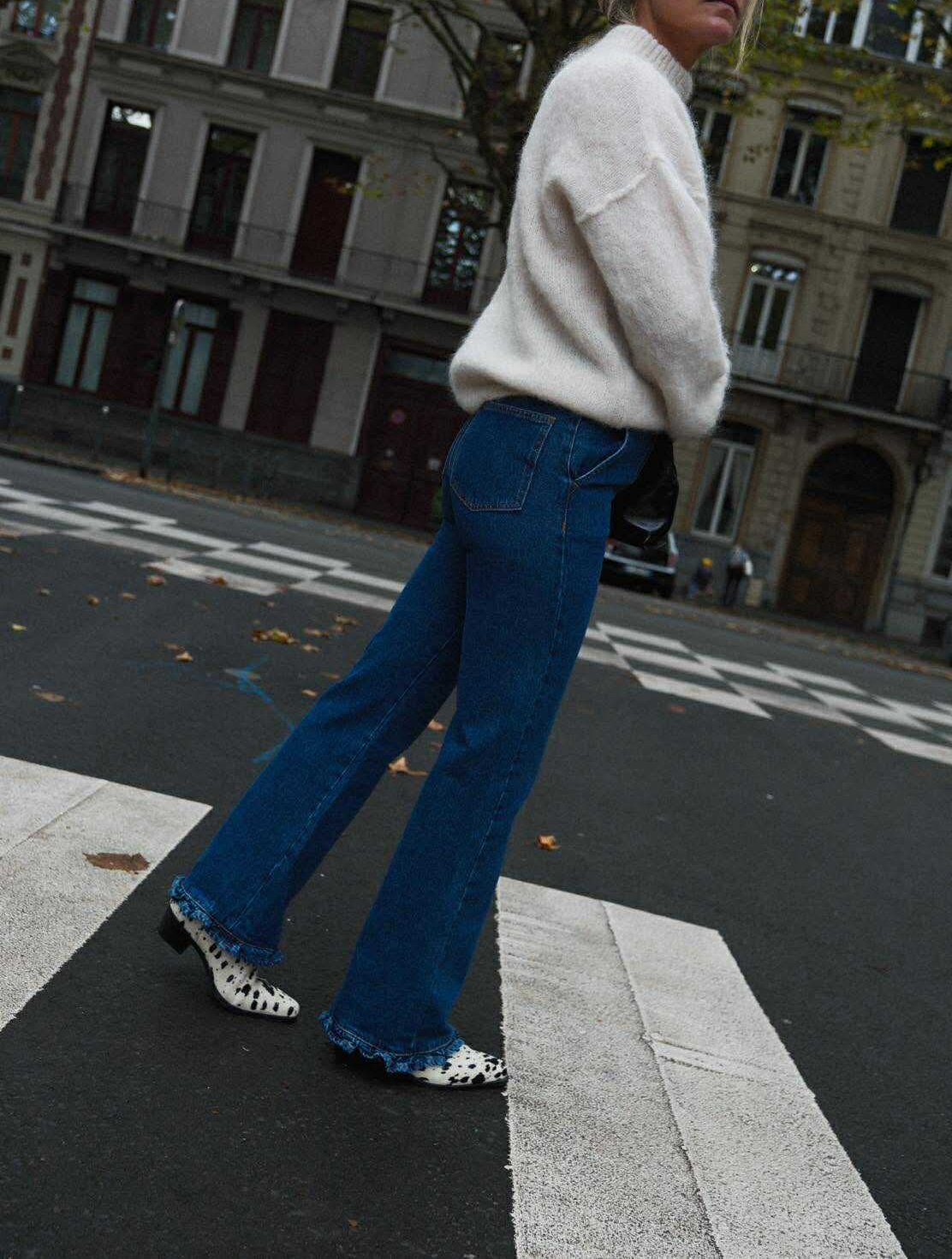 ERIC off-white sweater