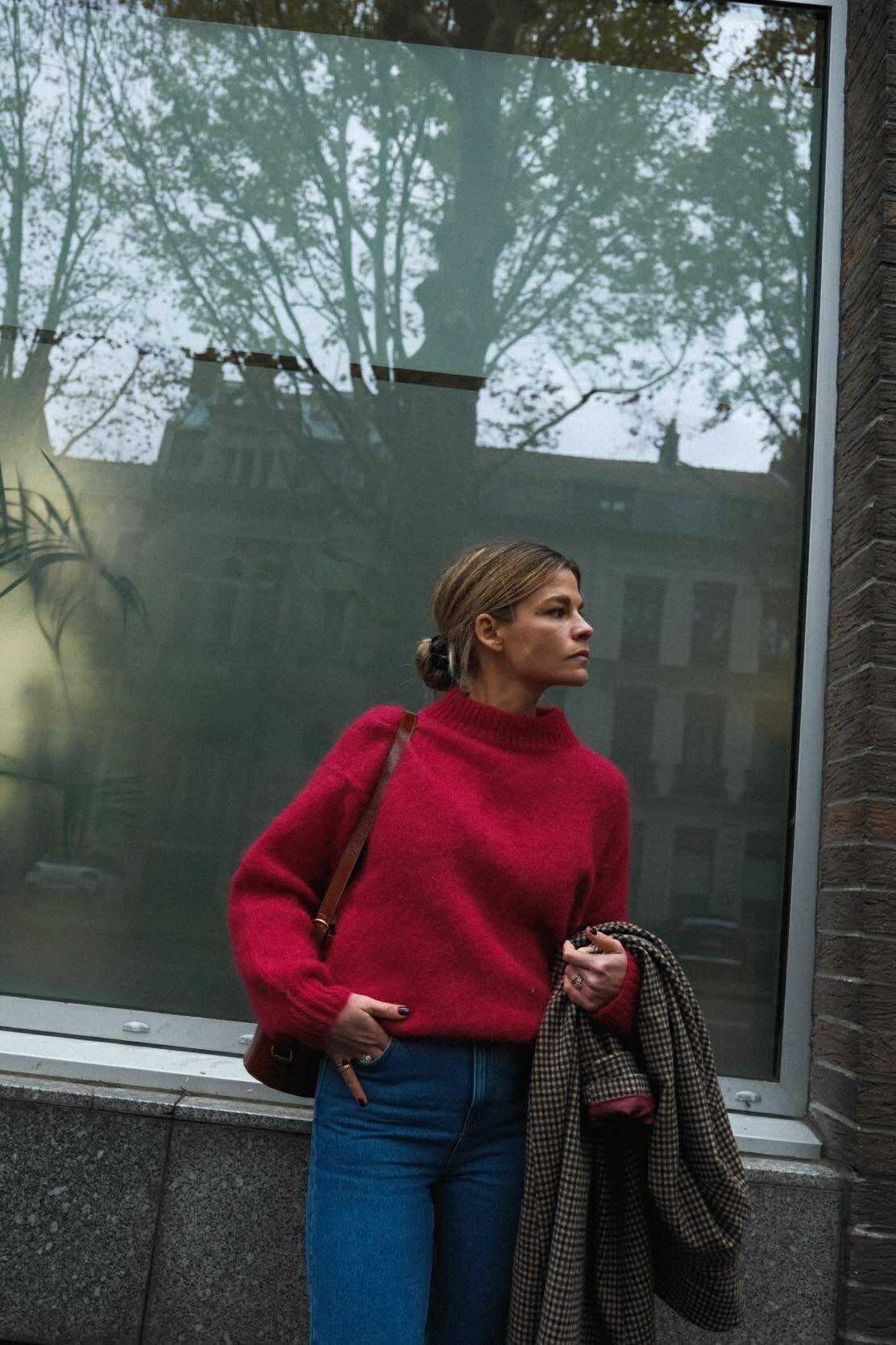 ERIC dark red sweater