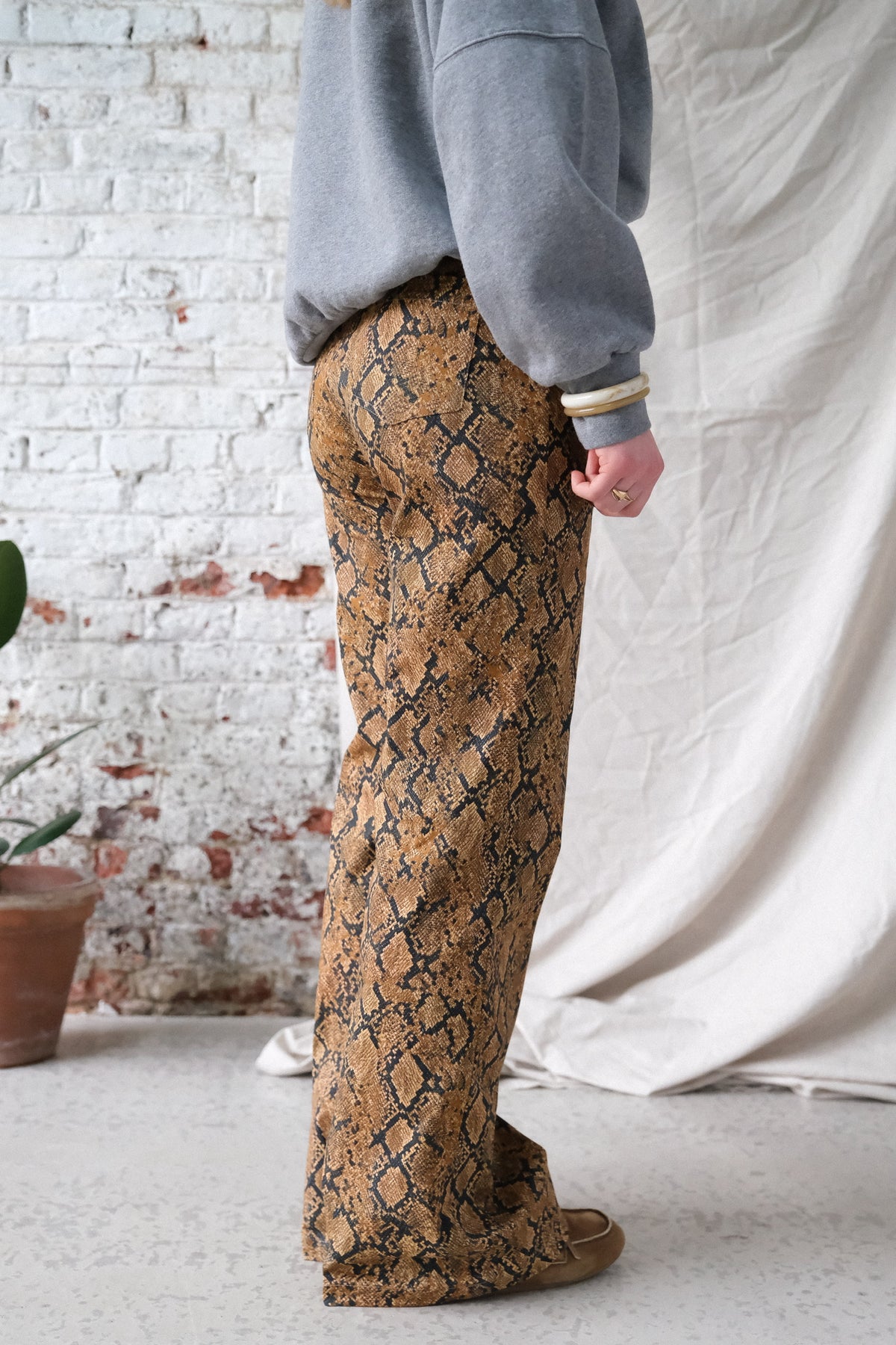 VICTOR python print trousers